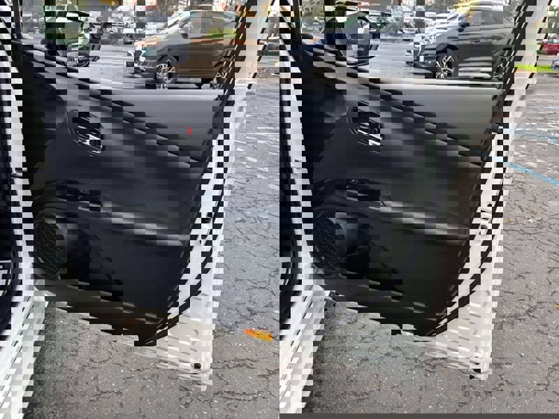 Used 2019 Toyota Prius Prime Premium w/ Carpet Mat Package image 10