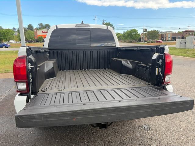 Used 2023 Toyota Tacoma SR5 w/ Technology Package AWD/4WD image 31