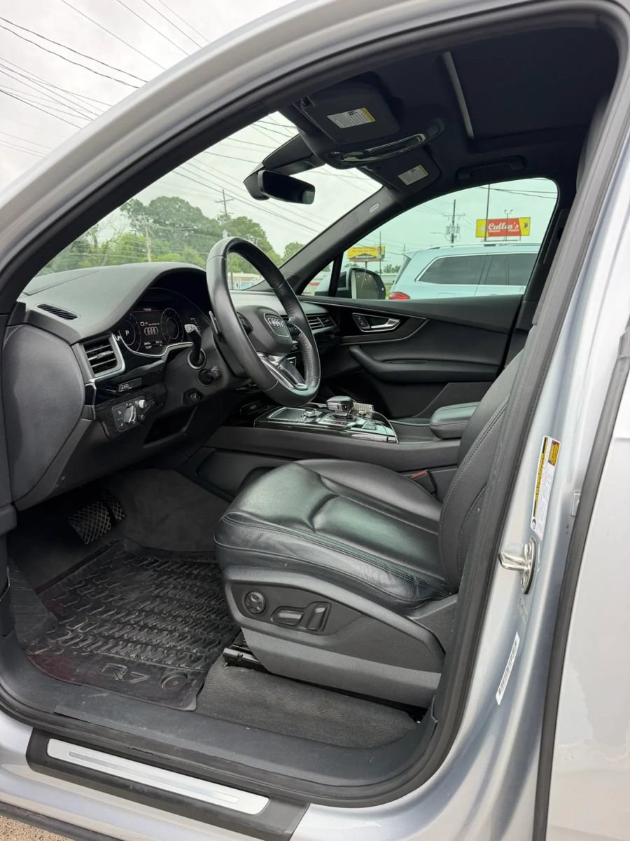Used 2018 Audi Q7 3.0T Prestige AWD/4WD image 14
