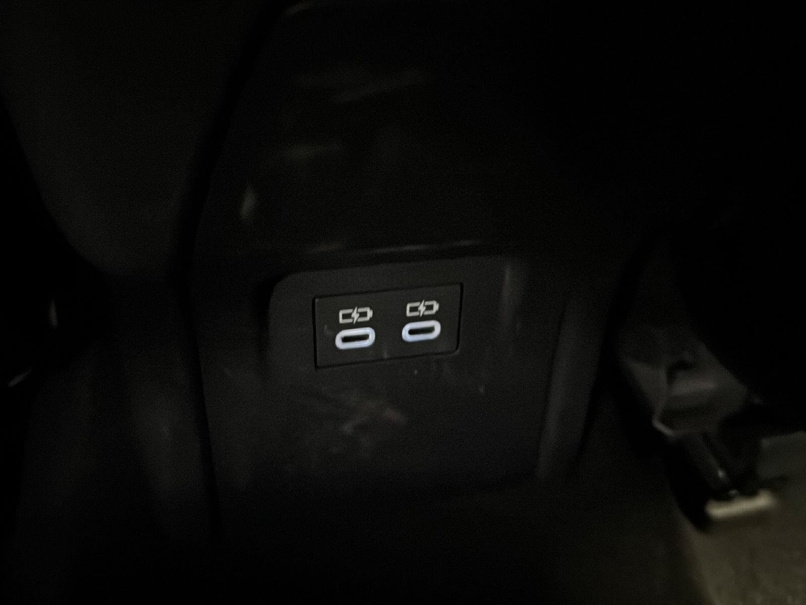 Used 2024 Toyota Prius XLE AWD/4WD image 24