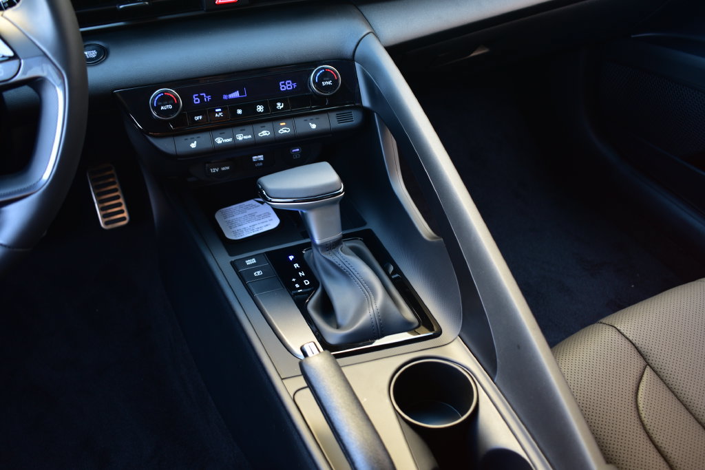 New 2026 Hyundai Elantra SEL Sport FWD image 32