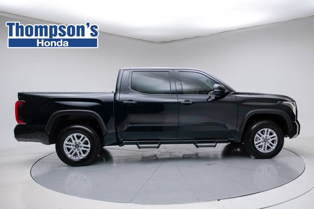 Used 2025 Toyota Tundra SR5 w/ SR5 Convenience Package AWD/4WD image 2