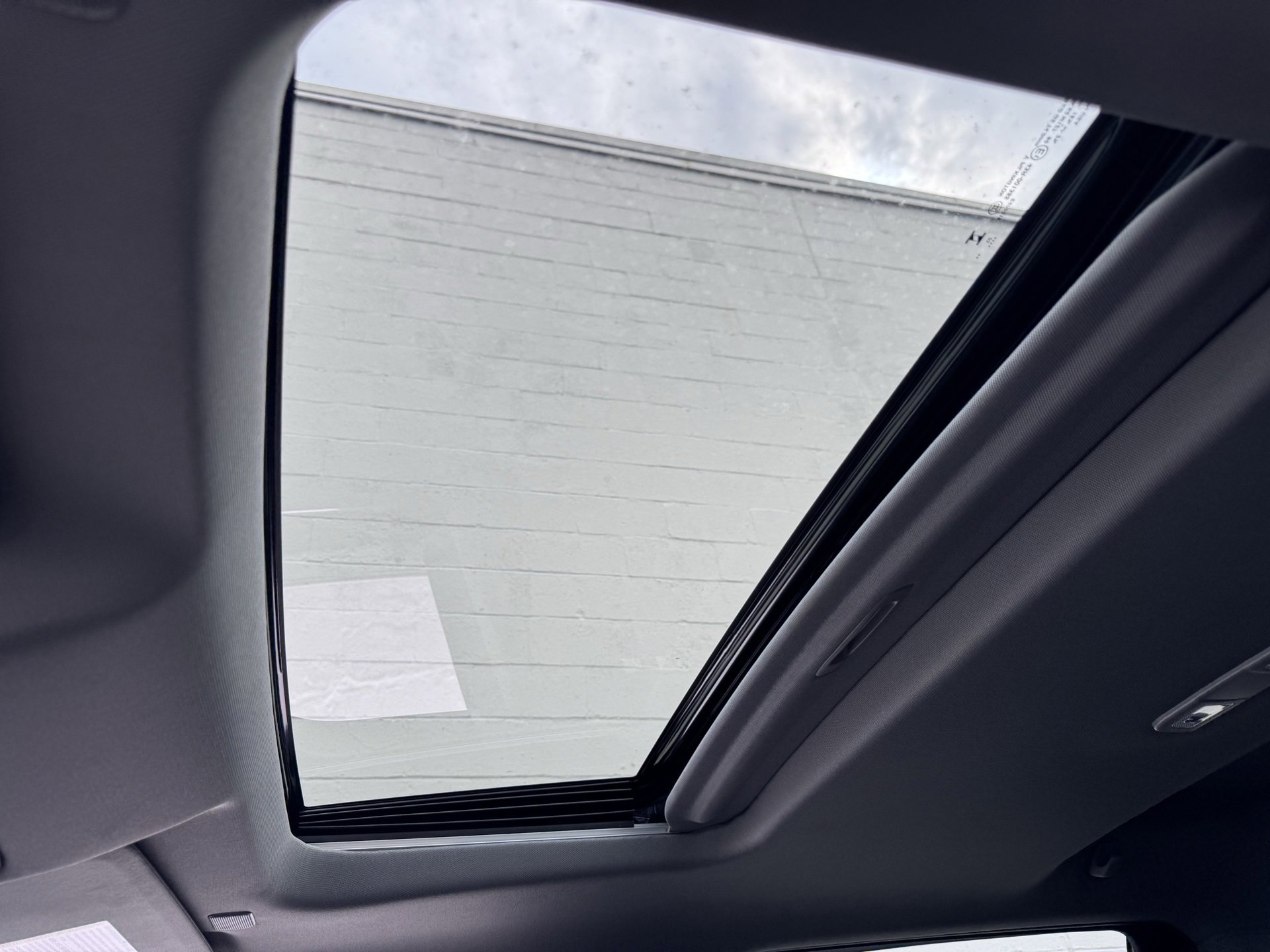 Used 2024 GMC Sierra 1500 Denali image 8