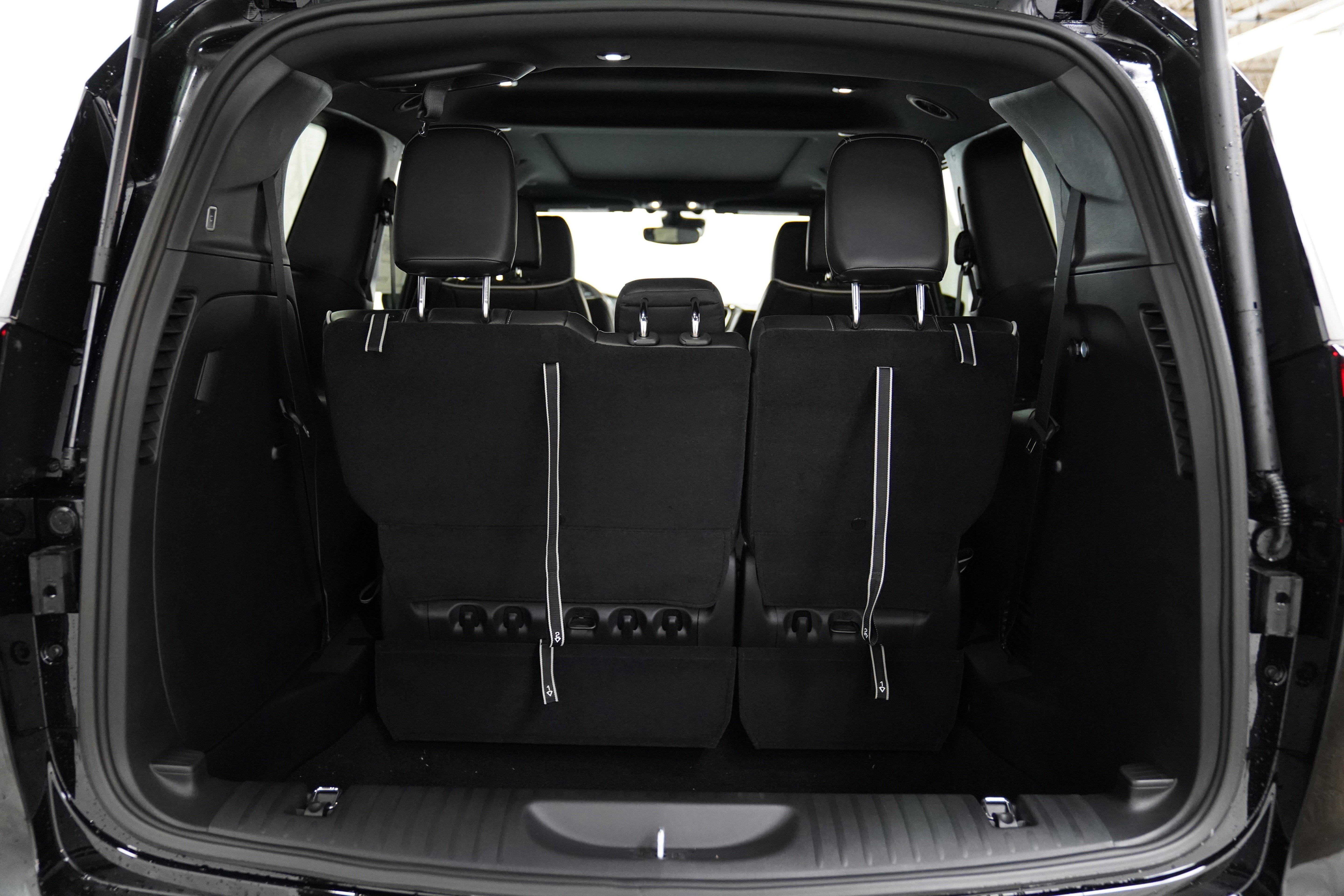 New 2026 Chrysler Pacifica Limited image 8