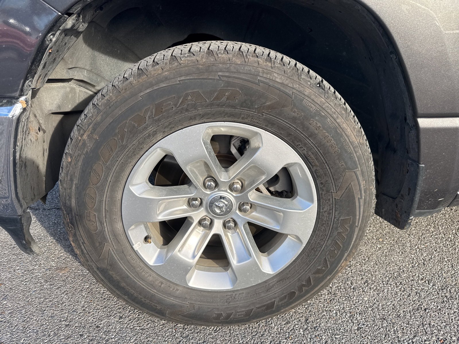 Used 2024 RAM 1500 Laramie image 10