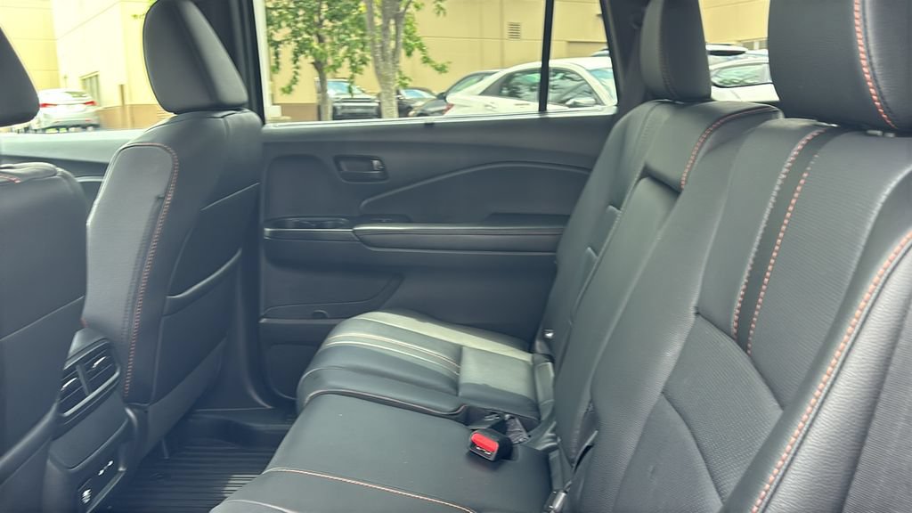 Certified 2025 Honda Passport TrailSport image 29