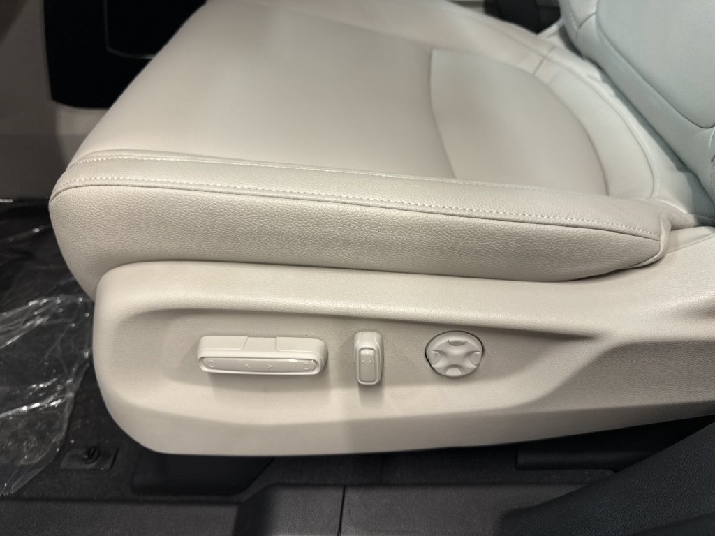 Used 2026 Honda Odyssey EX-L image 14
