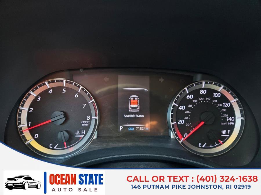 Used 2021 Toyota Highlander L image 18