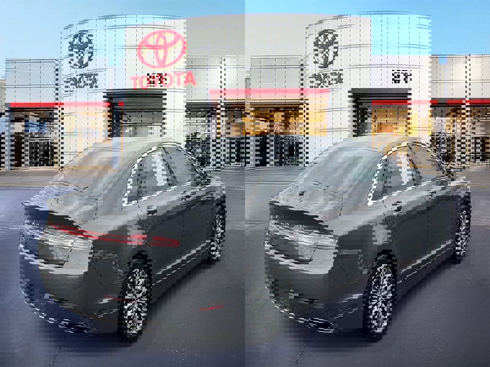 Used 2018 Lincoln MKZ Select w/ Technology Package image 5