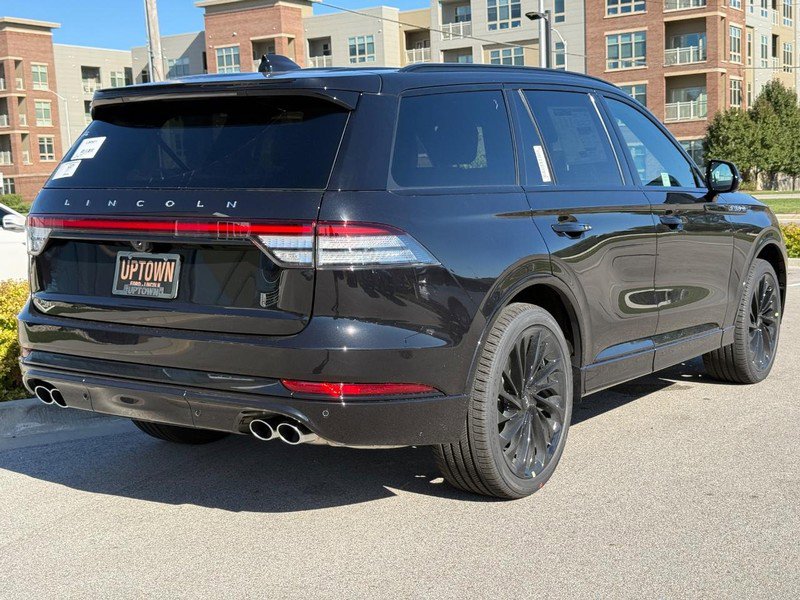 New 2026 Lincoln Aviator Reserve image 3