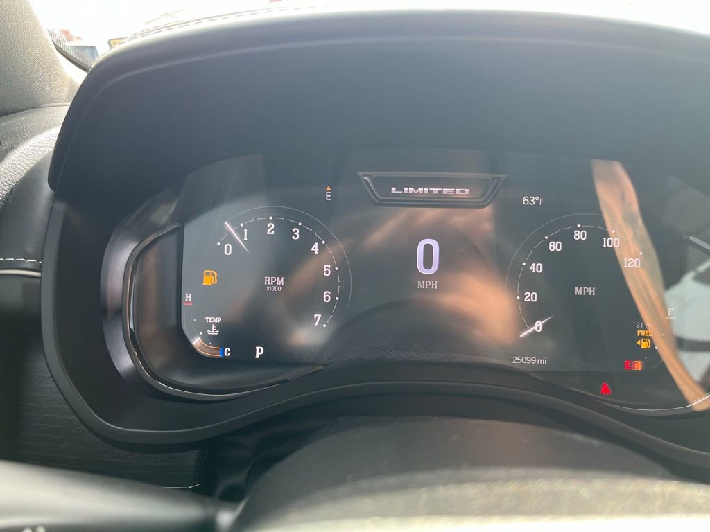 Used 2024 RAM 1500 Limited w/ Body Color Bumper Group image 9