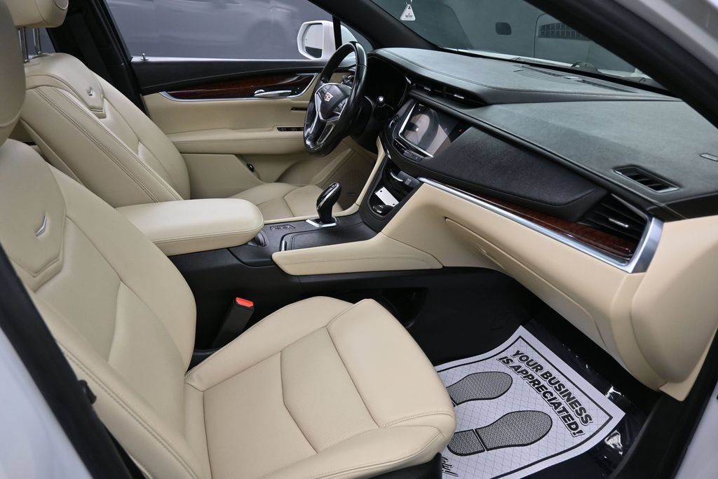 Used 2018 Cadillac XT5 Premium Luxury AWD/4WD image 34