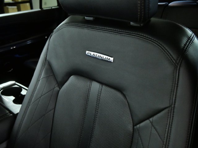 Certified 2019 Ford Expedition Platinum AWD/4WD image 18
