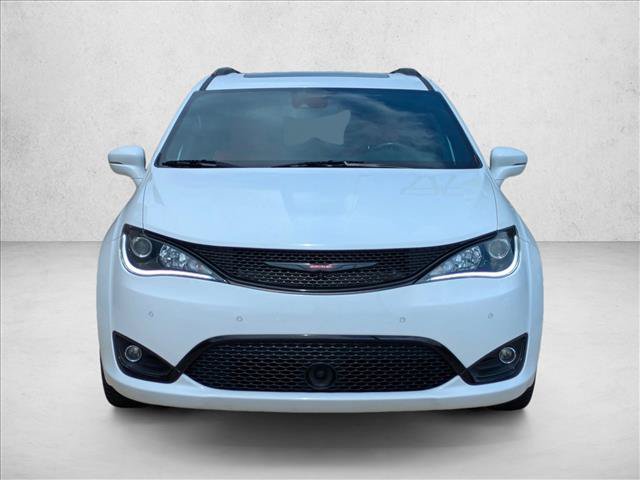 Used 2020 Chrysler Pacifica Limited w/ Quick Order Package 27H Red S FWD video 2
