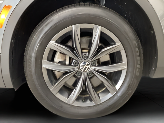 Certified 2023 Volkswagen Tiguan SE FWD image 23