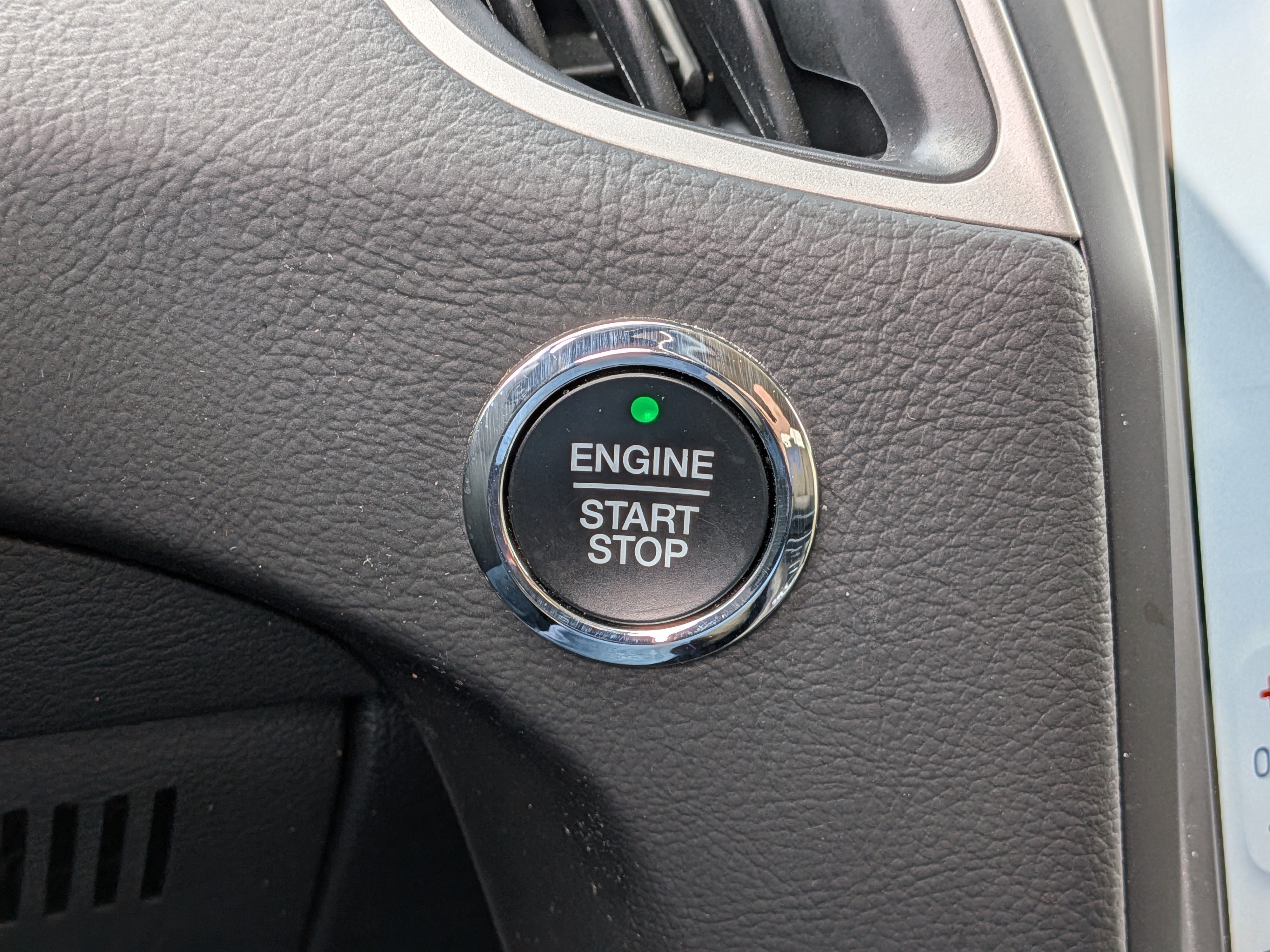 Used 2024 Ford Edge SEL w/ Convenience Package AWD/4WD image 28