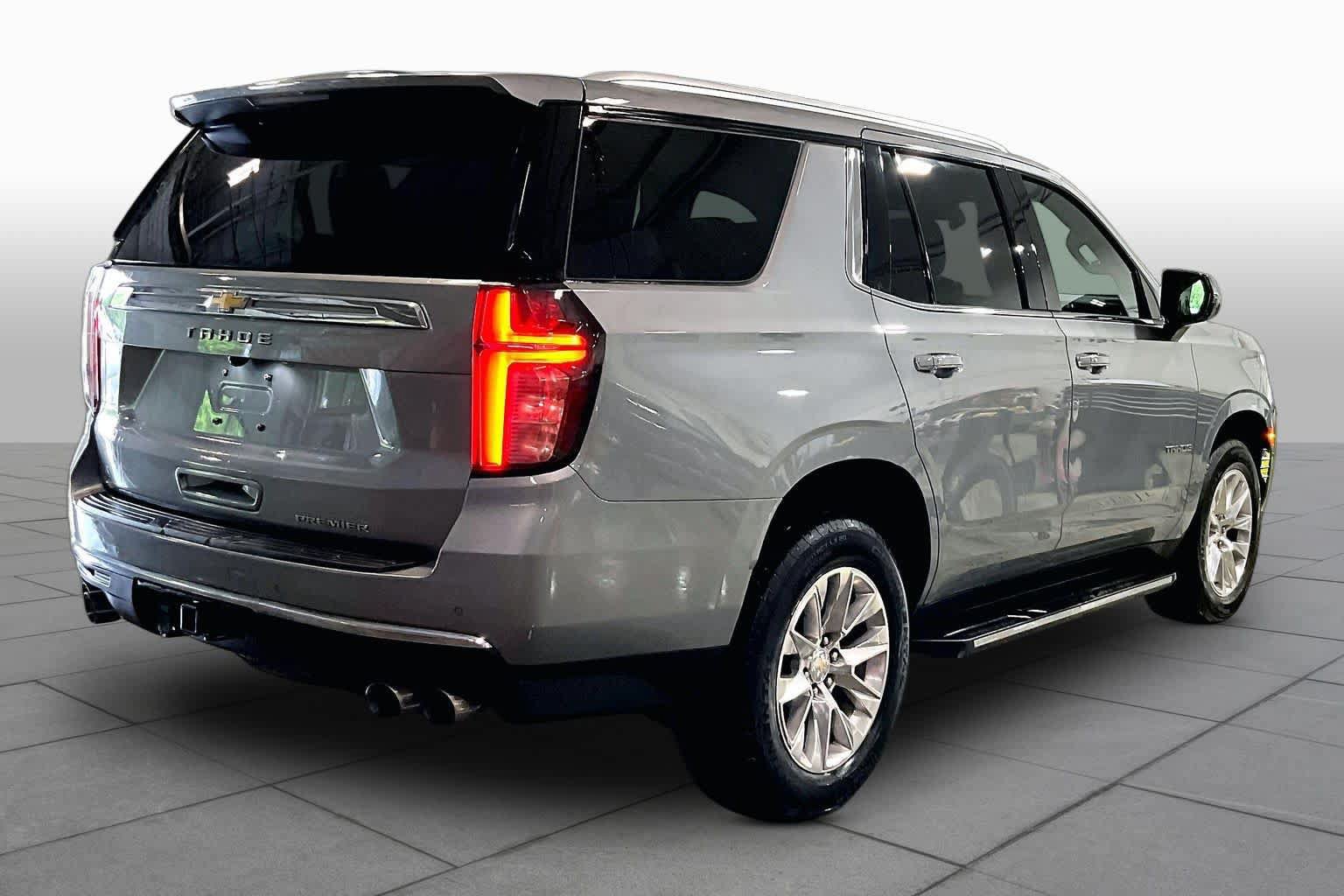 Used 2023 Chevrolet Tahoe Premier AWD/4WD image 12