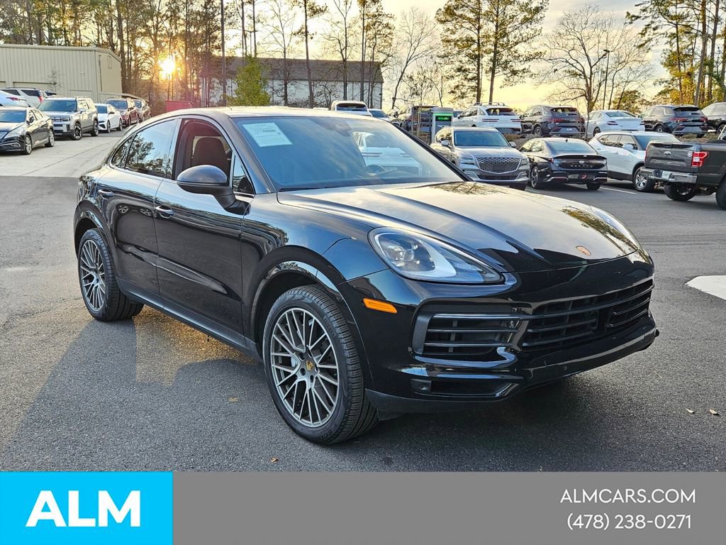 Used 2023 Porsche Cayenne Platinum Edition image 3