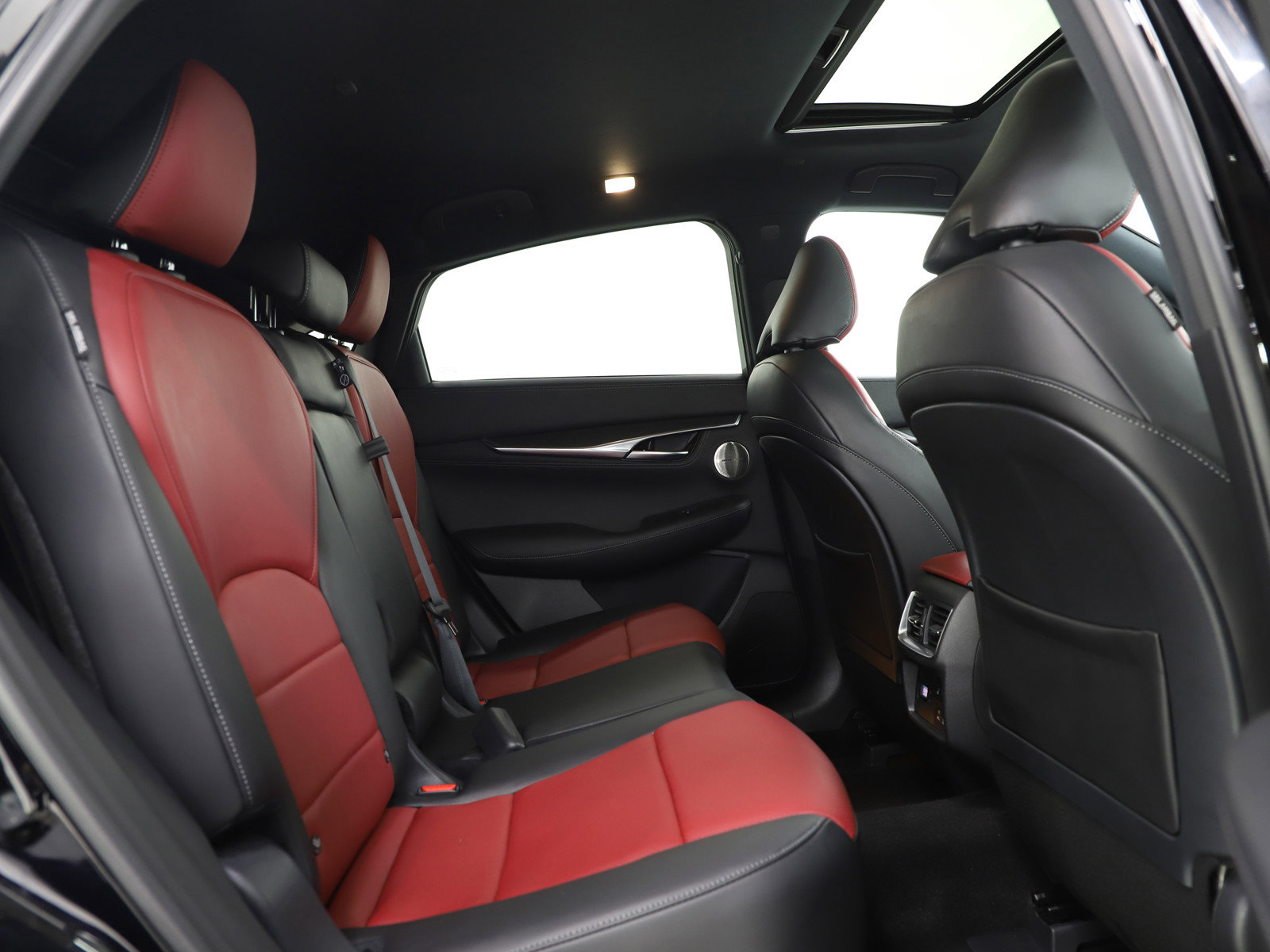 Used 2025 INFINITI QX55 Sensory w/ Lighting Package image 14