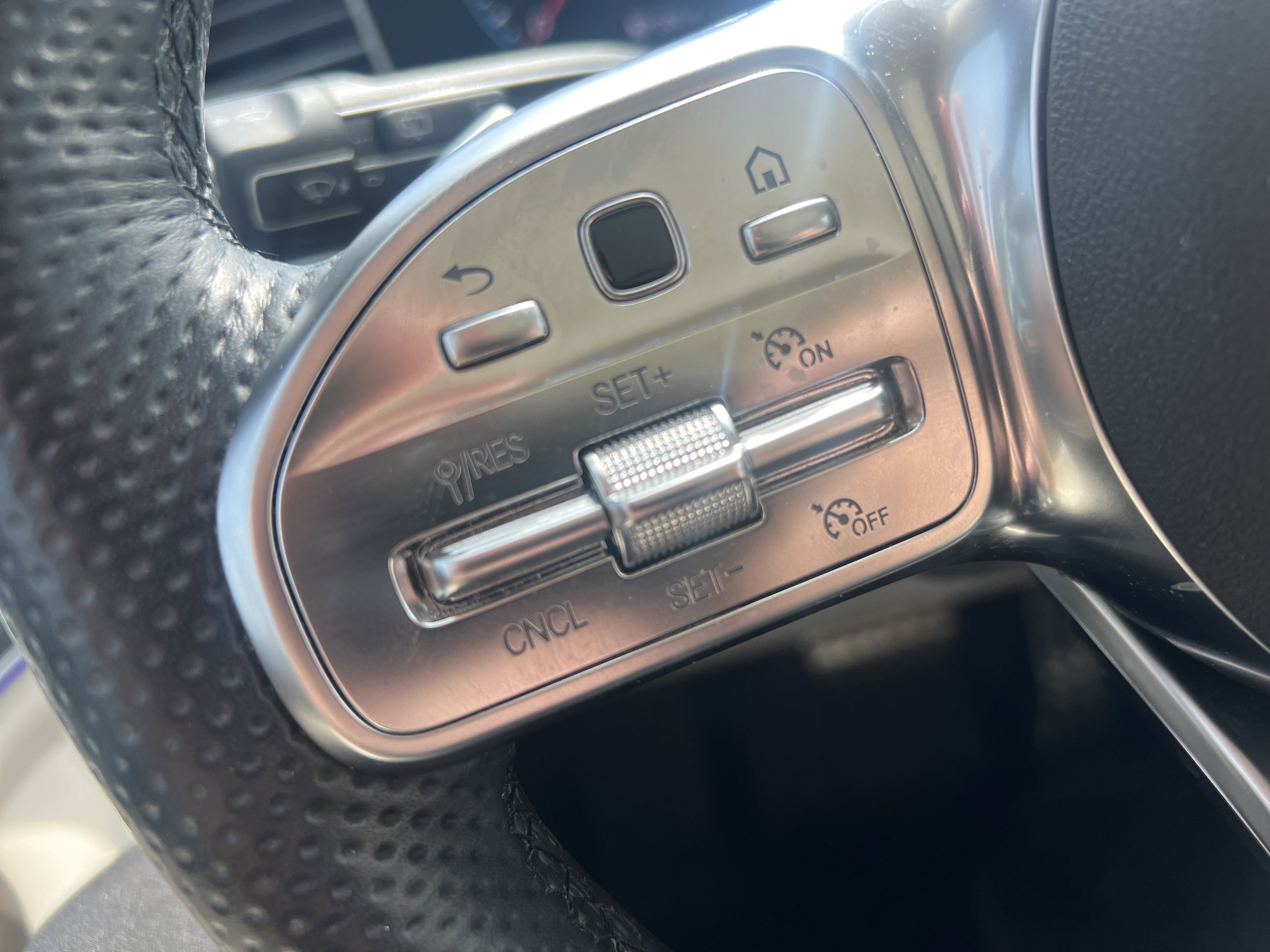 Used 2023 Mercedes-Benz GLS 450 450 image 18