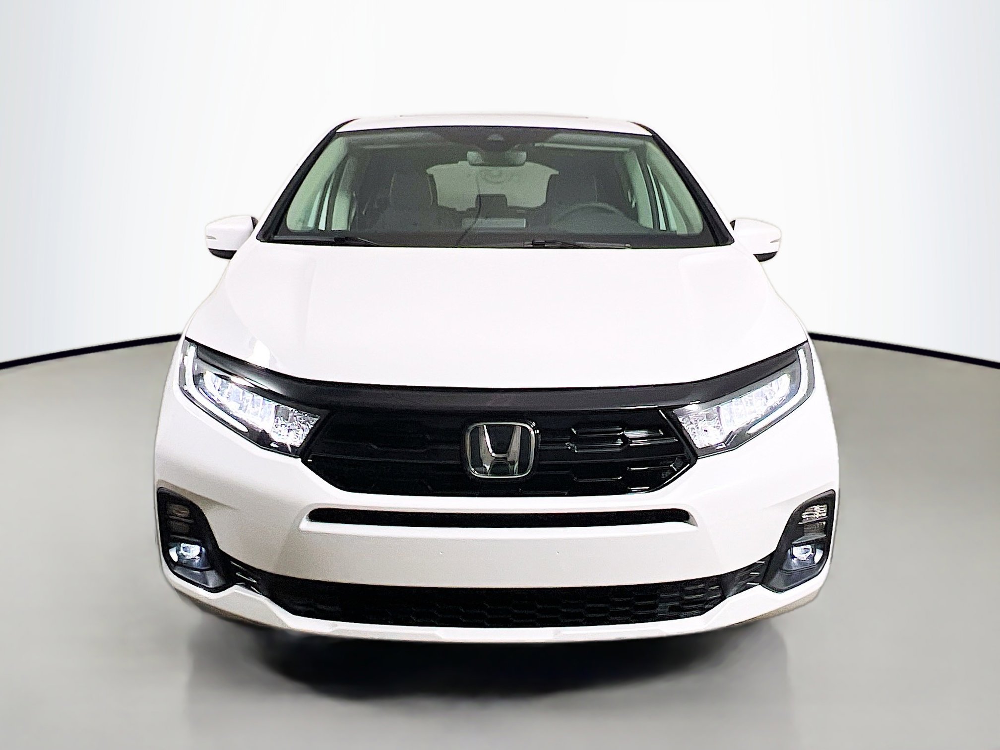 New 2026 Honda Odyssey Touring image 2