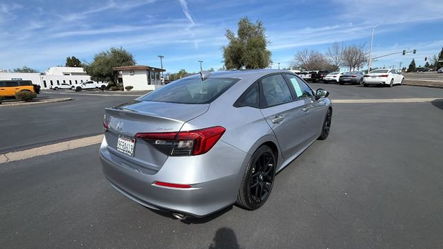 Used 2023 Honda Civic Sport image 4