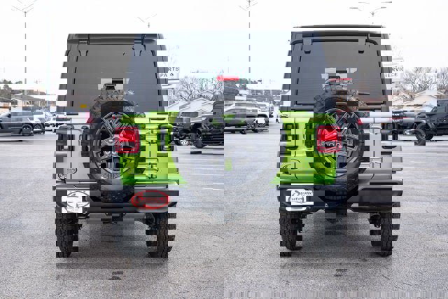 Used 2025 Jeep Wrangler Unlimited Sport image 4