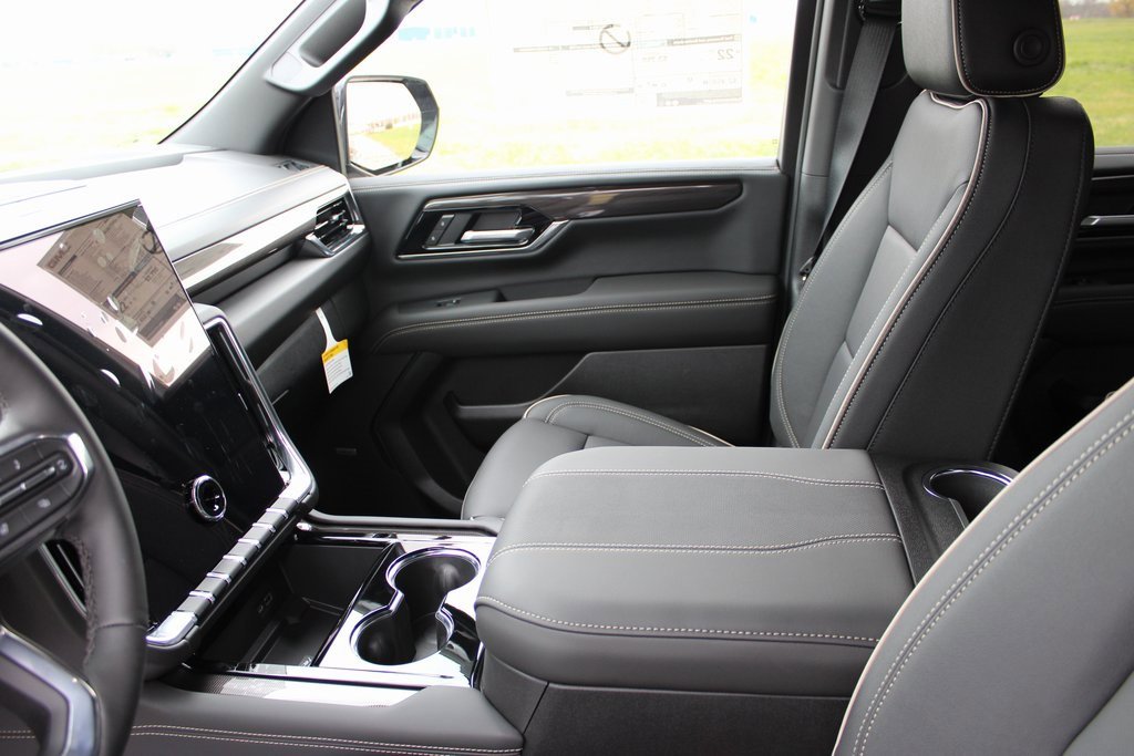 New 2026 GMC Yukon Elevation image 12