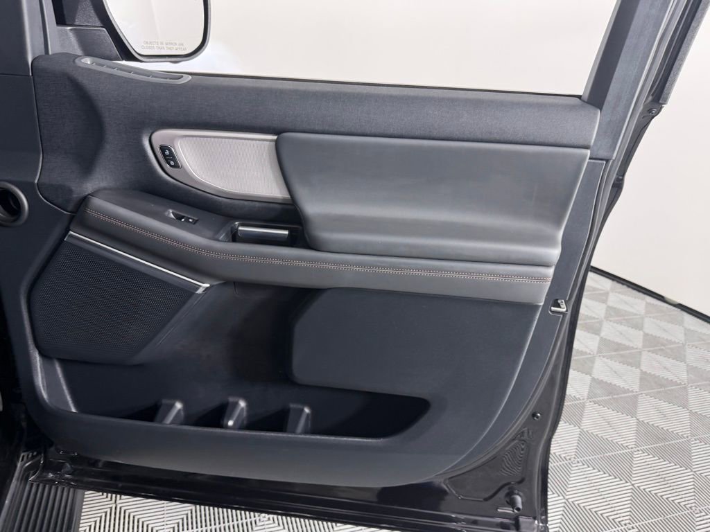 Used 2025 Ford Expedition Max Active image 30