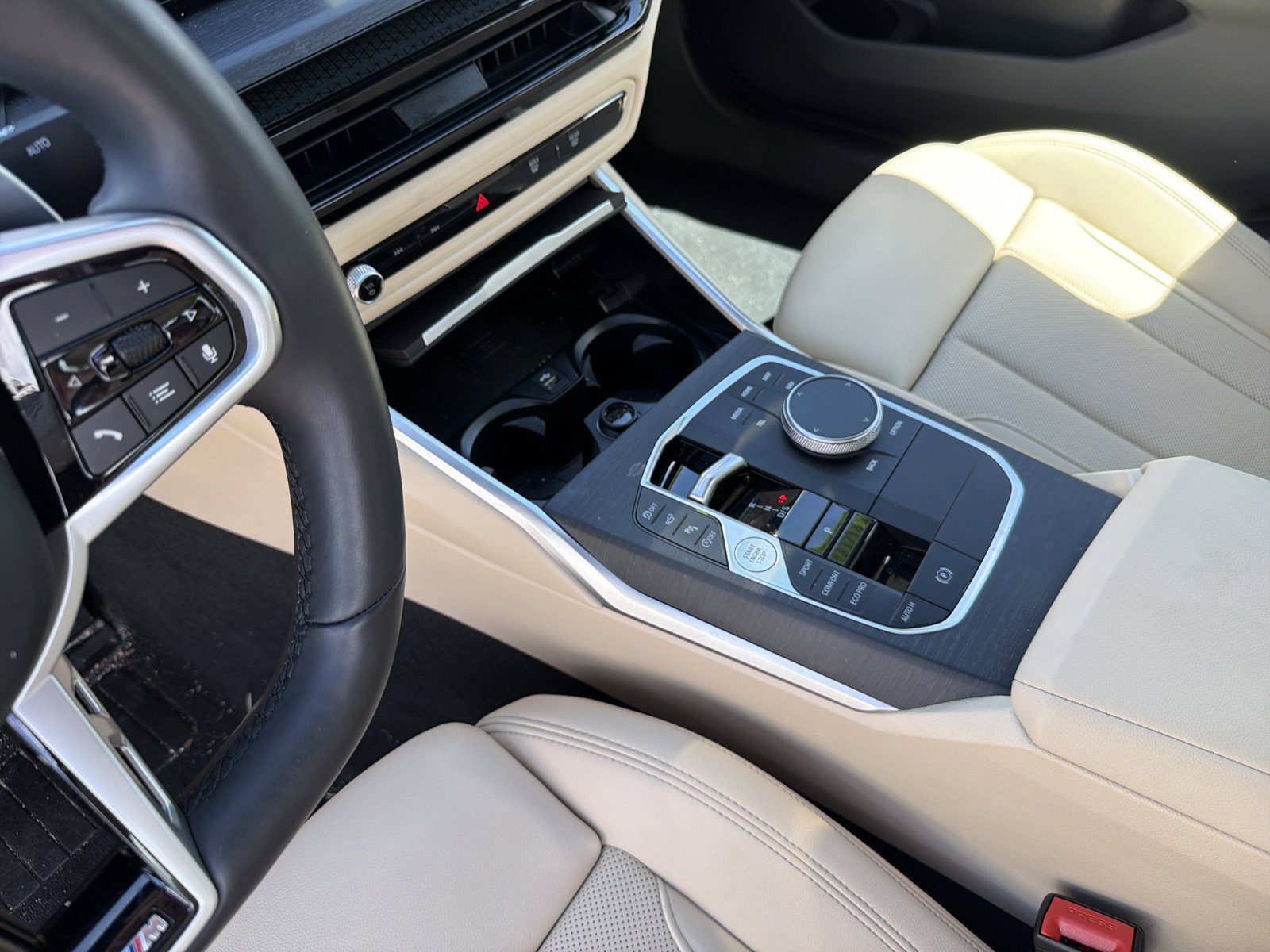 New 2025 BMW 330i Sedan w/ M Sport Package RWD image 22