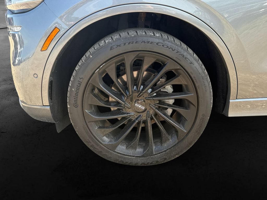 Used 2021 Lincoln Aviator Reserve w/ Equipment Group 208A AWD/4WD image 13