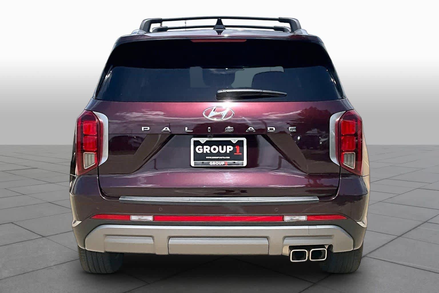 Used 2023 Hyundai Palisade Limited FWD image 5