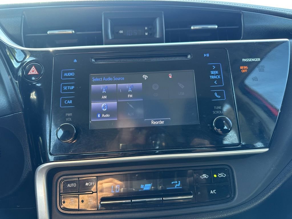 Used 2017 Toyota Corolla LE FWD image 16