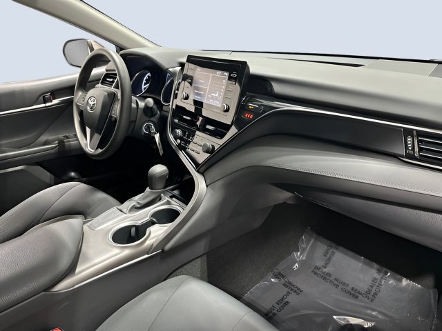 Used 2021 Toyota Camry LE w/ Carpet Mat Package (TMS) FWD image 11