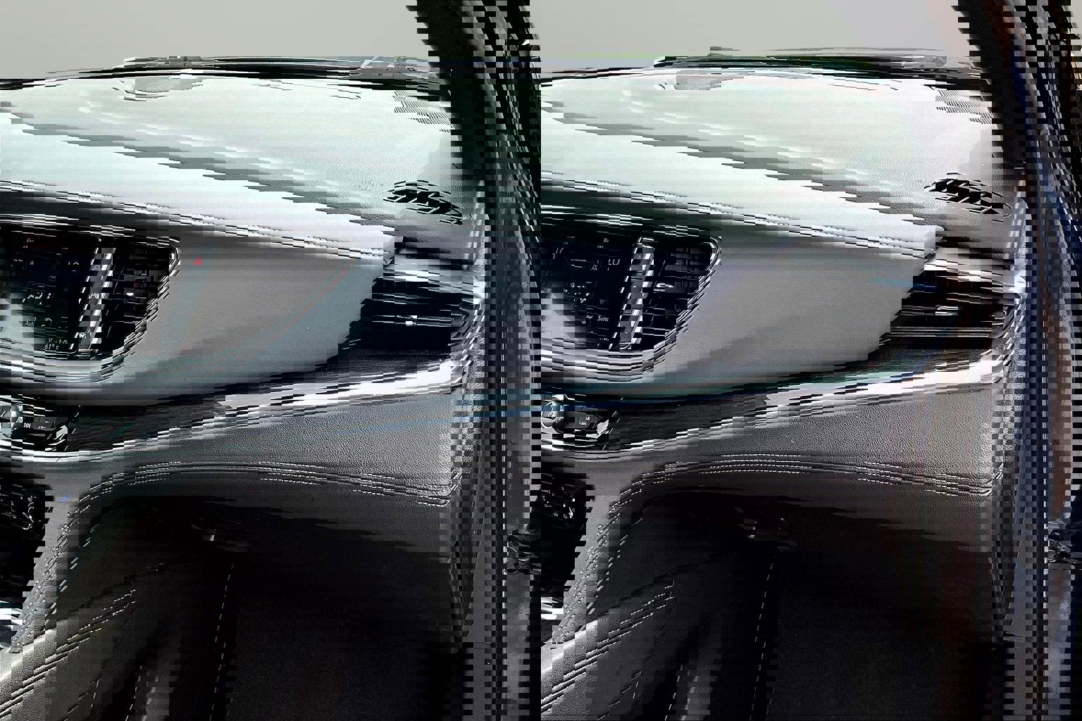 Used 2022 Buick Enclave Essence w/ Trailering Package, 5000 lbs. image 22