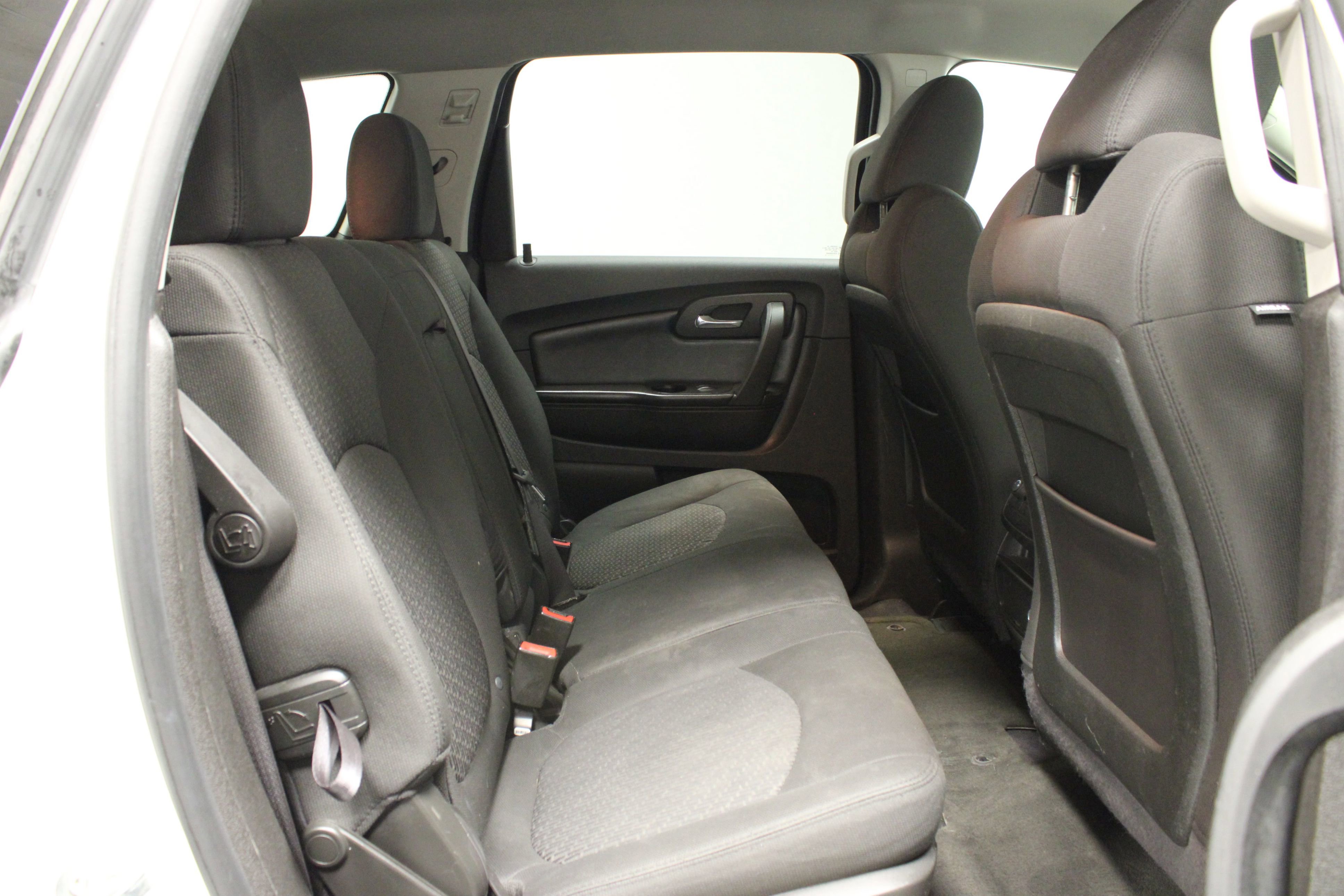 Used 2012 Chevrolet Traverse LT FWD image 14