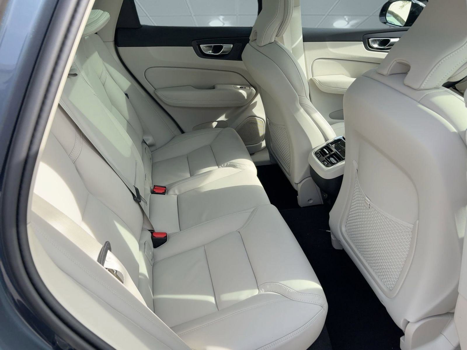 New 2026 Volvo XC60 B5 Ultra w/ Protection Package Premier image 29