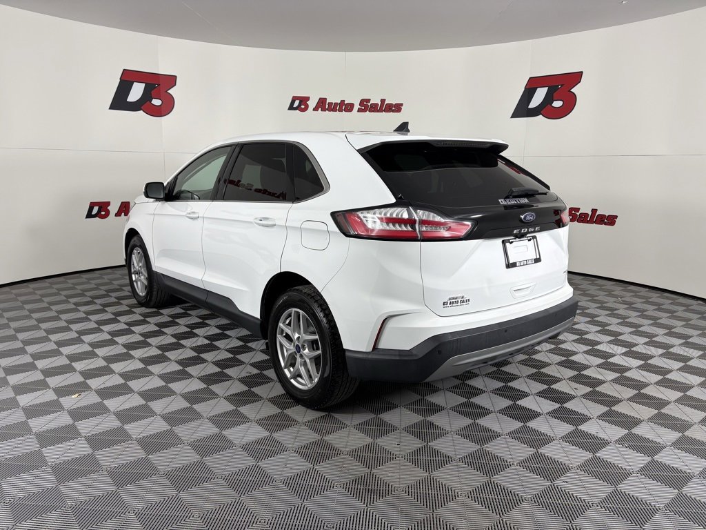 Used 2022 Ford Edge SEL image 4