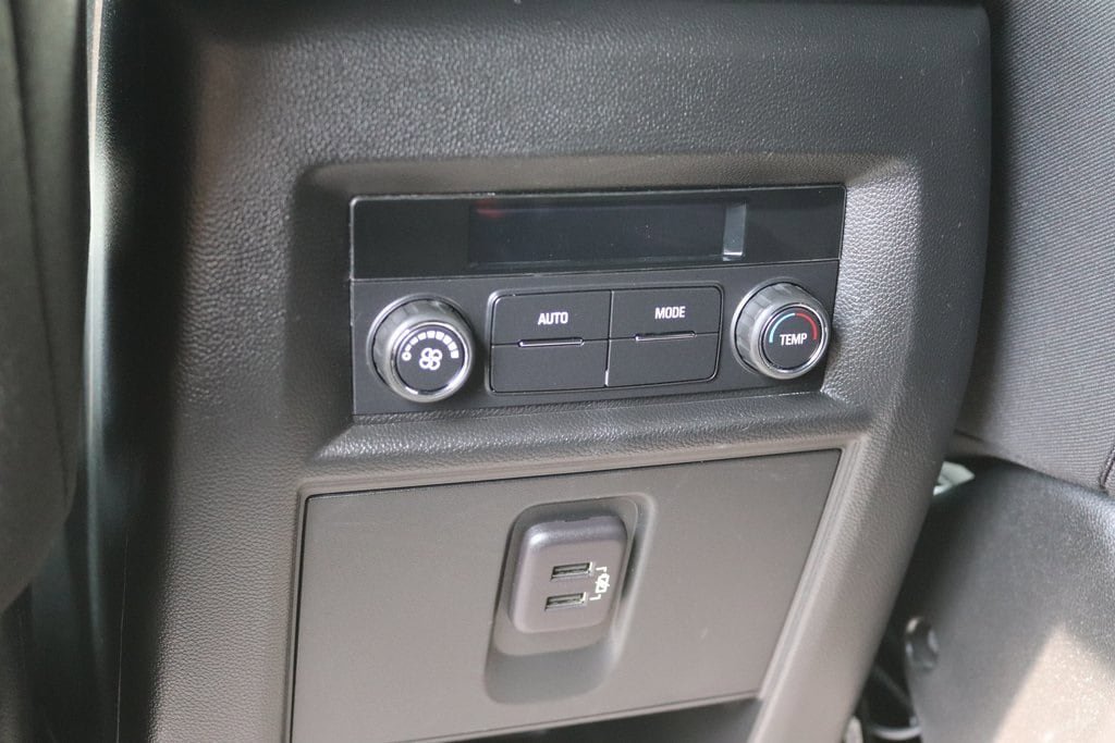 Used 2023 Chevrolet Traverse LT AWD/4WD image 12
