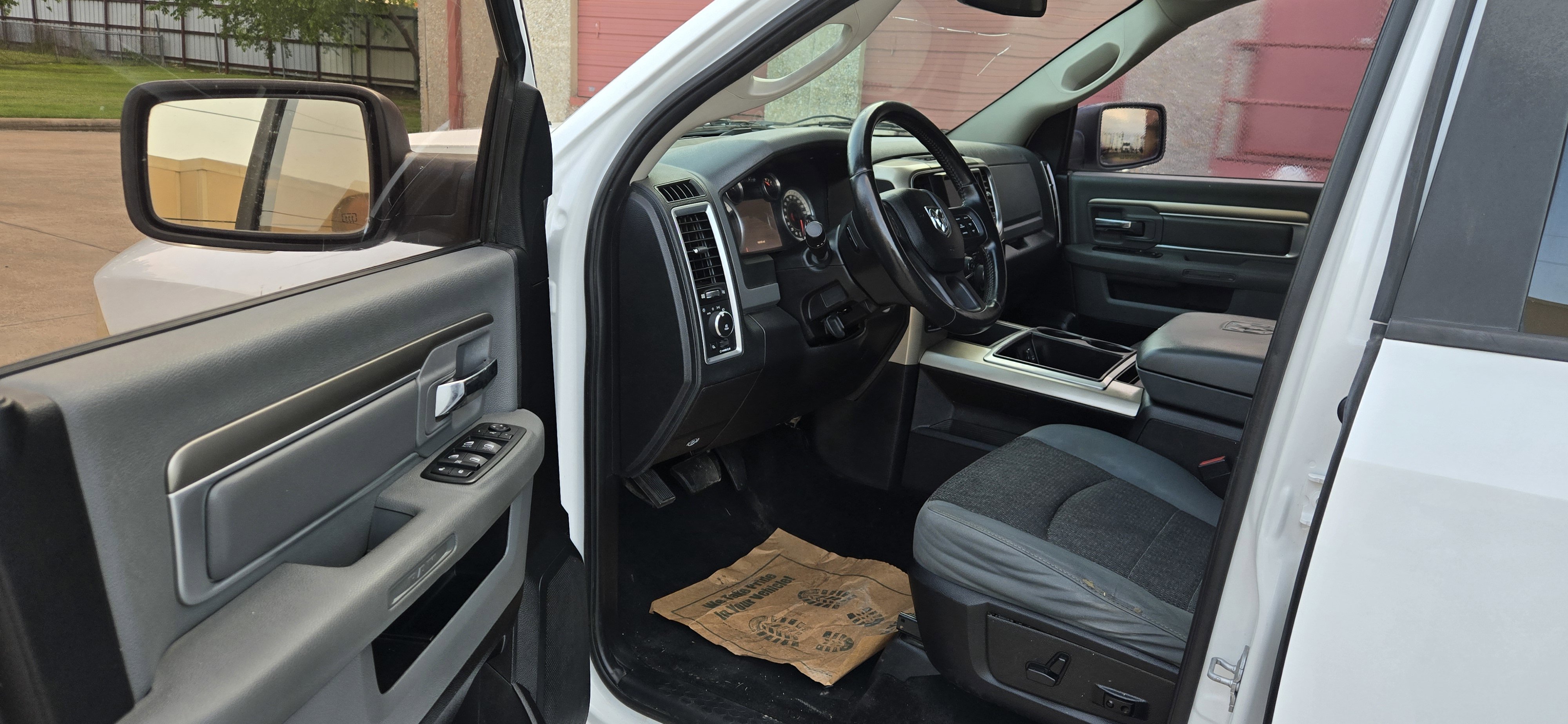 Used 2014 RAM 1500 Lone Star image 17