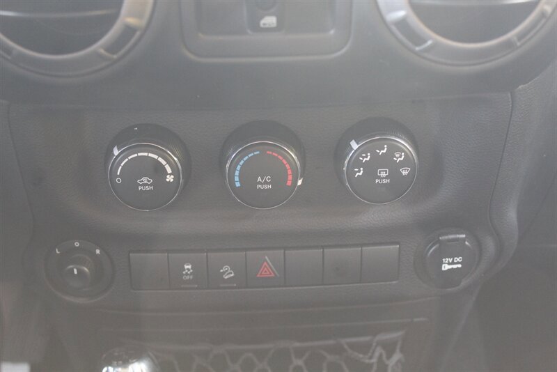 Used 2017 Jeep Wrangler Unlimited Sport w/ Quick Order Package 24S AWD/4WD image 8