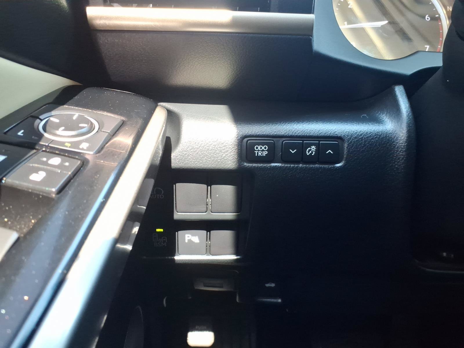 Used 2017 Lexus IS 200t w/ Navigation System Package RWD image 23