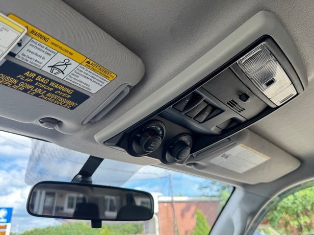 Used 2019 Toyota 4Runner TRD Off-Road AWD/4WD image 31