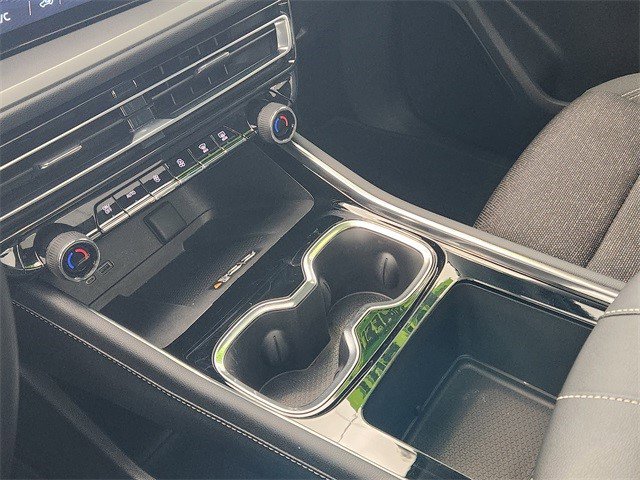 Certified 2025 Chevrolet Traverse LT w/ Sun and Wheel Package image 26