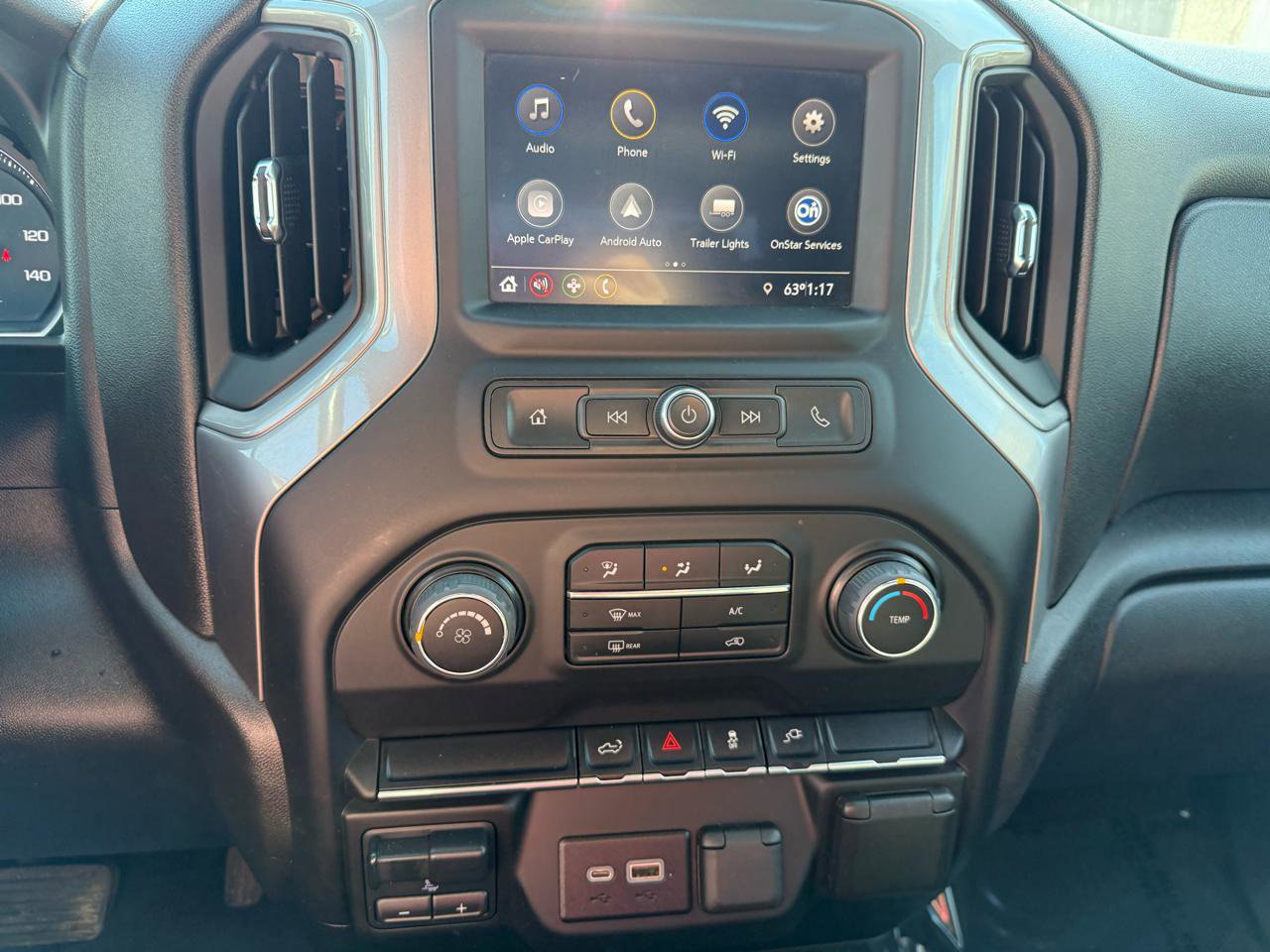 Used 2022 Chevrolet Silverado 2500 Custom w/ Custom Value Package image 12