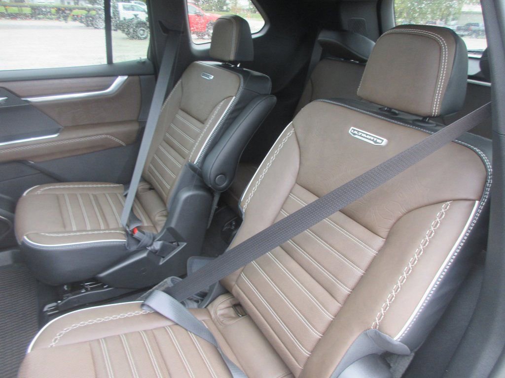 New 2026 GMC Acadia Denali Ultimate image 14