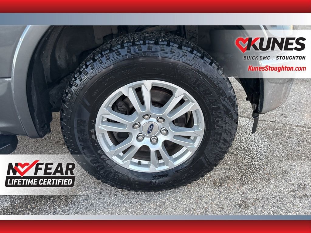 Used 2017 Ford F150 Lariat w/ FX4 Off-Road Package image 15