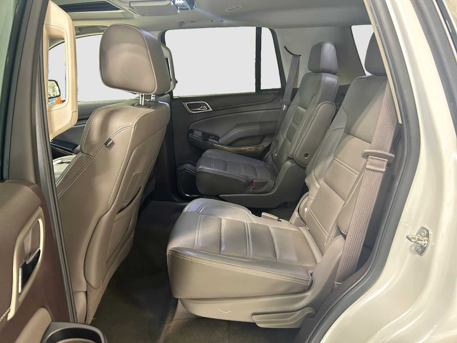 Used 2016 GMC Yukon Denali w/ Open Road Package AWD/4WD image 21