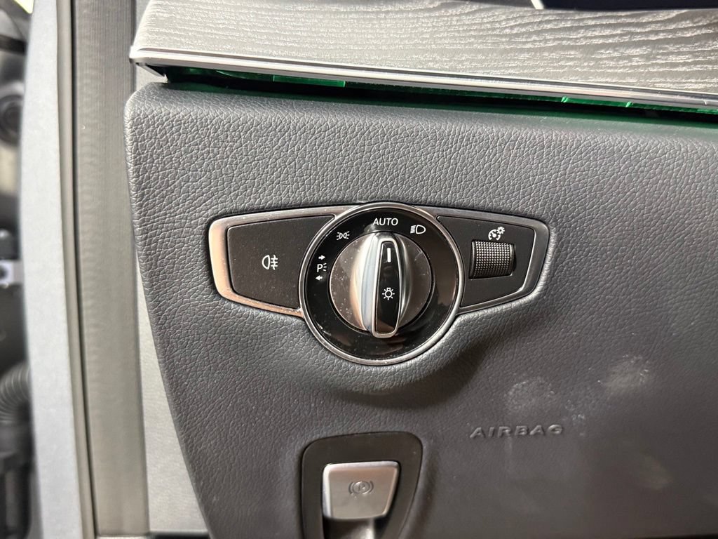 Used 2023 Mercedes-Benz E 450 4MATIC Sedan image 25