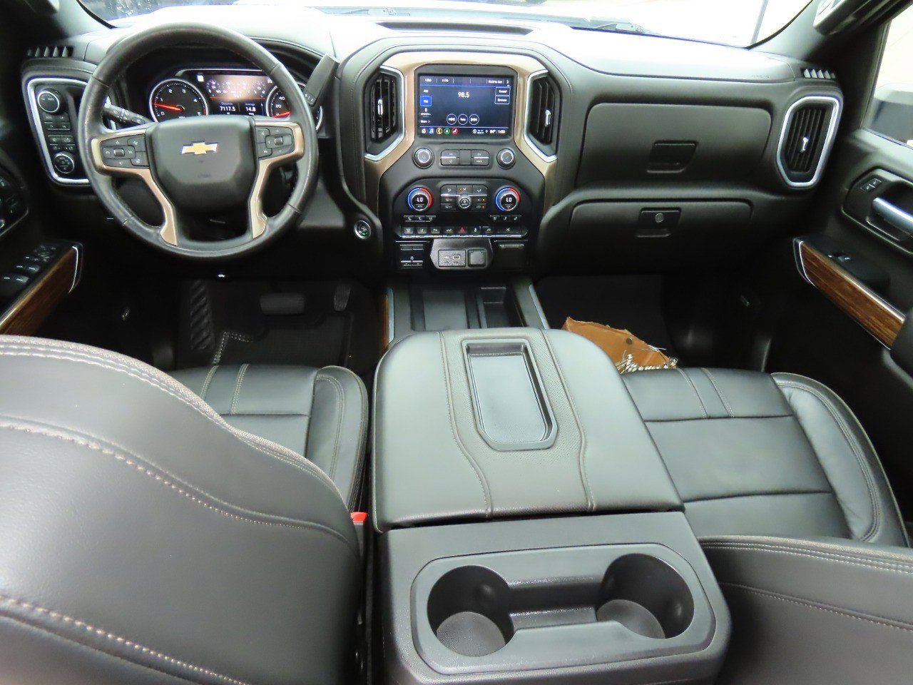 Used 2022 Chevrolet Silverado 3500 High Country w/ Technology Package image 23